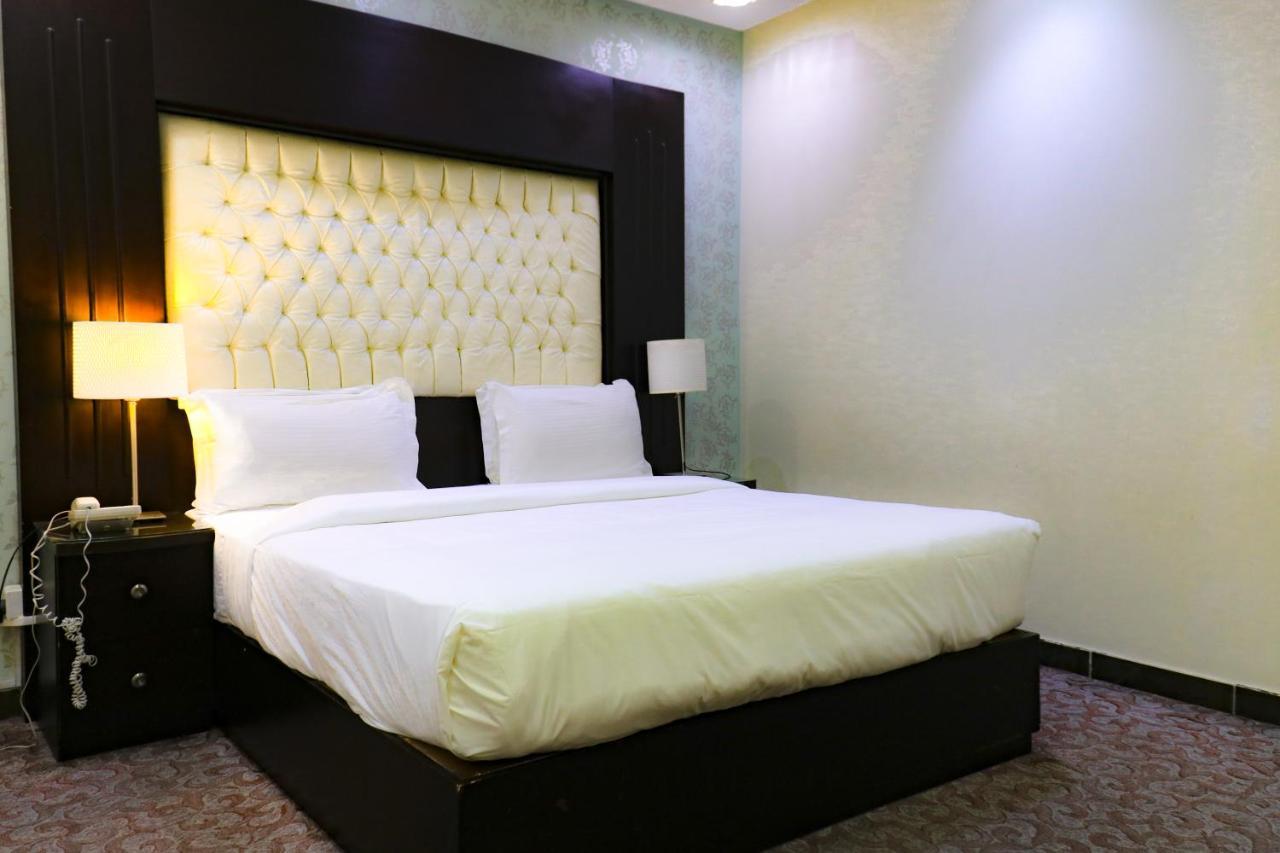 Diyafat Al Saada Serviced Apartments - Ishbillia Rijád Kültér fotó